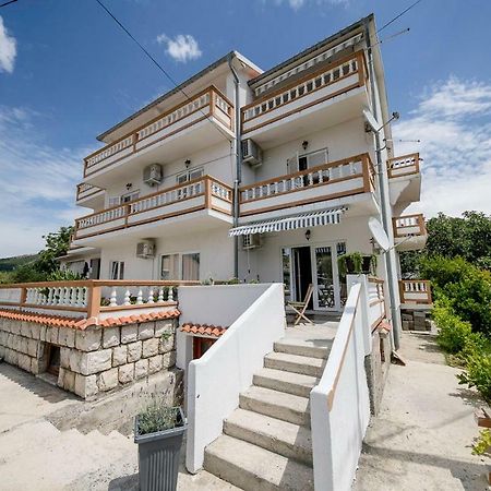 Apartman Jasmina Banjol Exterior photo