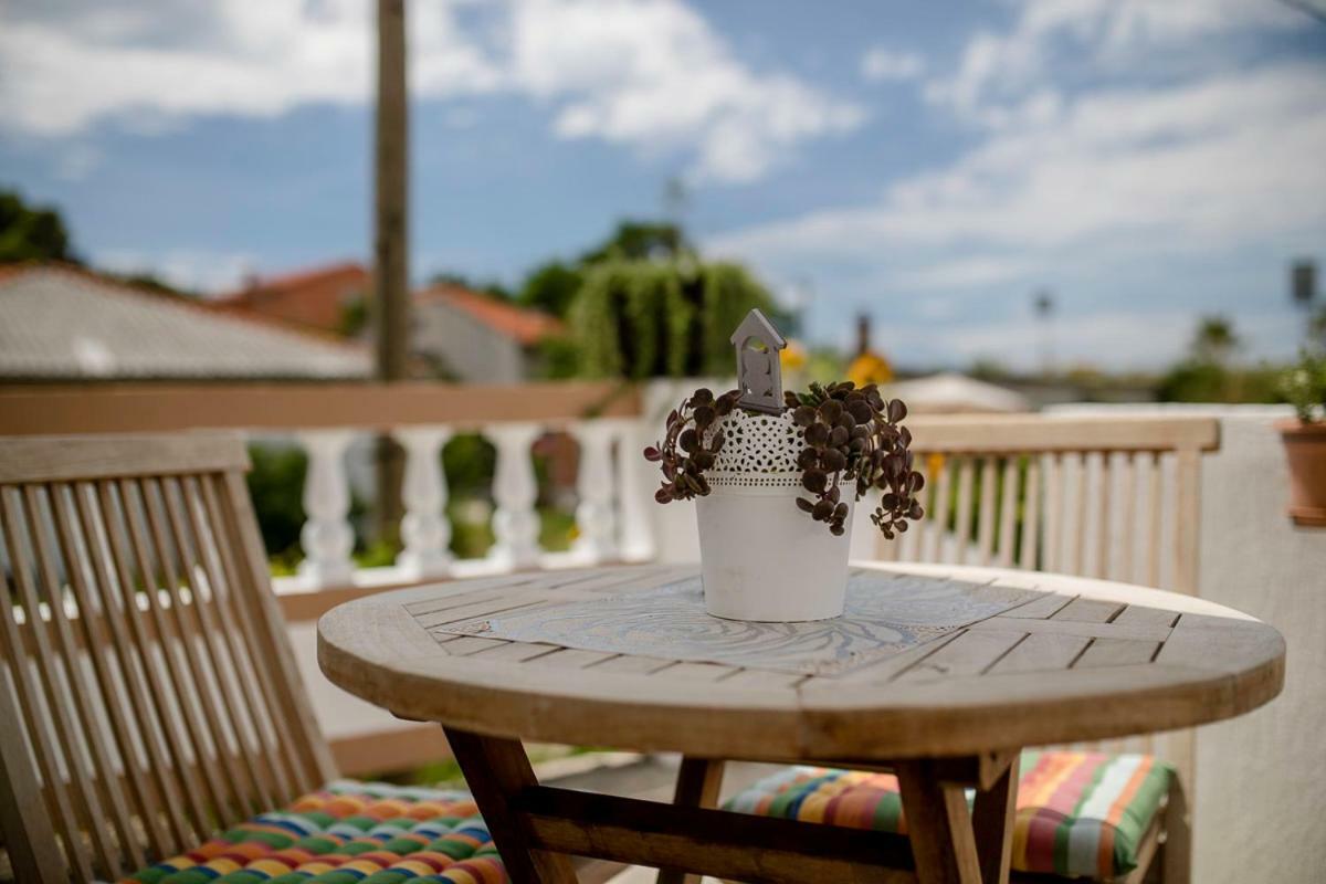 Apartman Jasmina Banjol Exterior photo